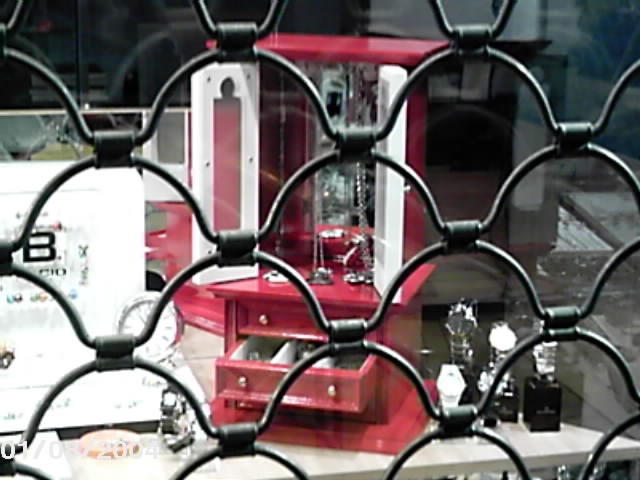 escaparate con joyas en plata en avila y joyeros de madera lacada