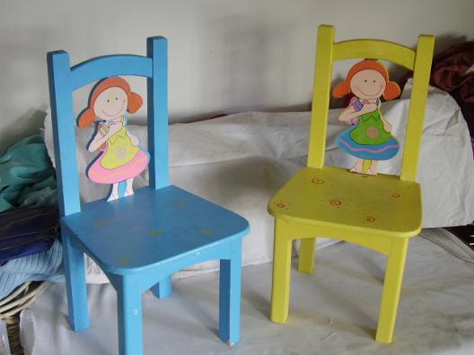 sillas y mobiliario infantil en Ávila